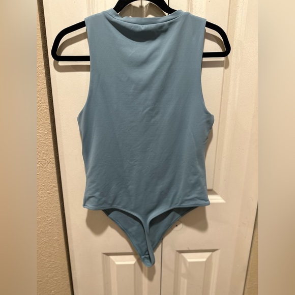 Aritzia Babaton Contour Muscle Bodysuit Blue , size Large - Picture 2 of 7